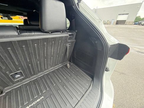 Used 2022 Toyota Highlander XSE AWD/4WD image 48