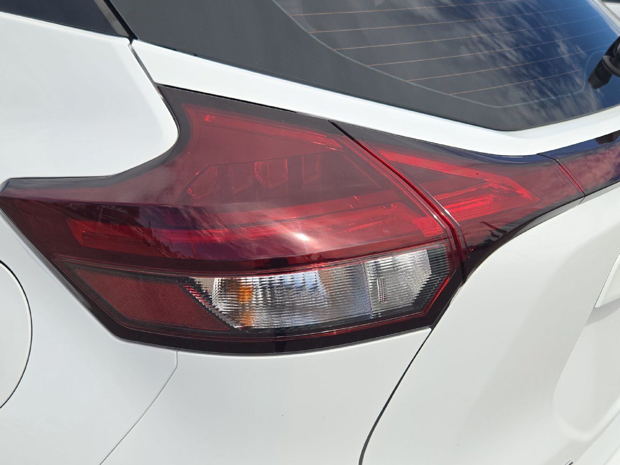 Used 2024 Nissan Kicks S FWD image 33