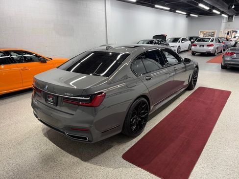 Used 2020 BMW 750i xDrive w/ Luxury Rear Seating Package AWD/4WD image 15