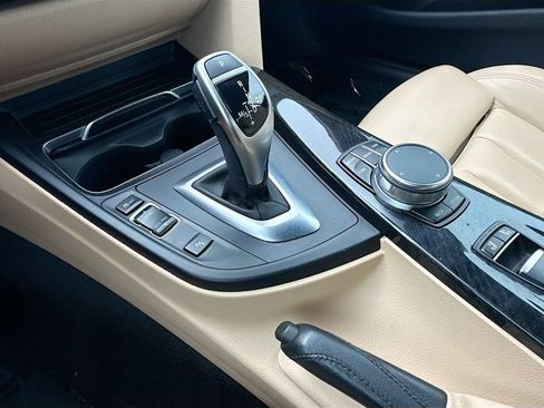 Used 2018 BMW 430i xDrive Convertible AWD/4WD image 17