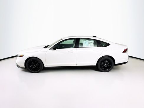 New 2025 Honda Accord SE image 7