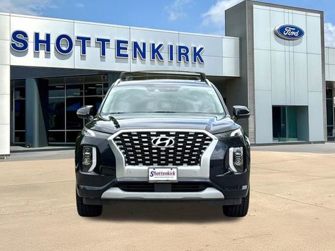 Used 2021 Hyundai Palisade Limited FWD image 2