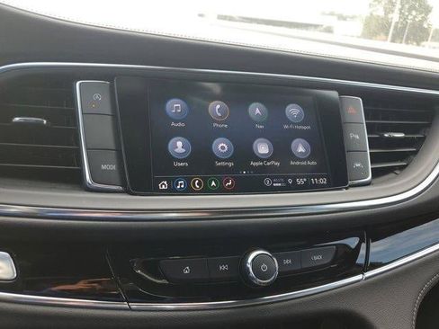 Used 2024 Buick Enclave Avenir w/ Avenir Technology Package image 24