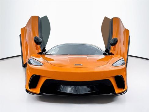 Used 2025 McLaren GTS image 3