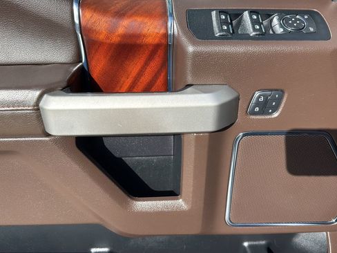Used 2019 Ford F150 King Ranch w/ Equipment Group 601A Luxury AWD/4WD image 11