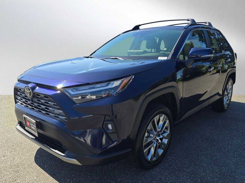 Used 2025 Toyota RAV4 Limited w/ Advanced Technology Package AWD/4WD image 7