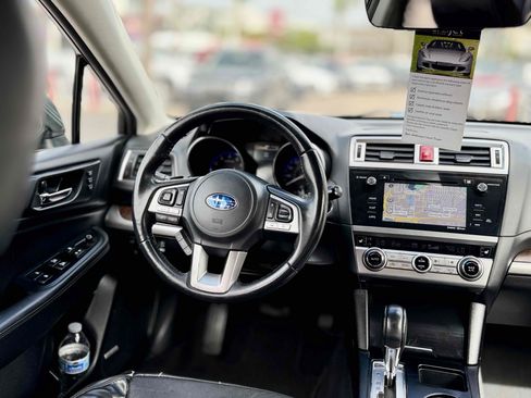 Used 2017 Subaru Outback 3.6R Limited AWD/4WD image 23