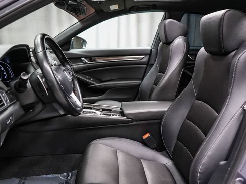 Used 2020 Honda Accord Sport image 17