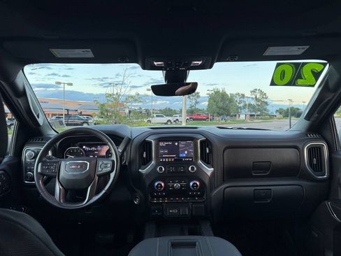 Used 2020 GMC Sierra 1500 AT4 w/ AT4 Premium Package AWD/4WD image 11