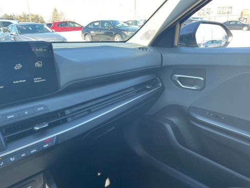 Used 2025 Kia K4 LXS image 35