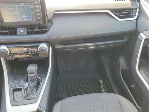 Used 2019 Toyota RAV4 LE image 34