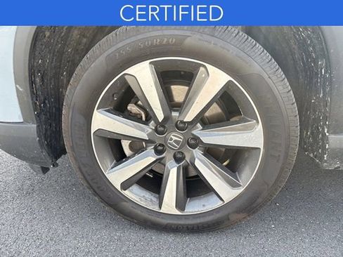 Used 2024 Honda Pilot Touring image 12