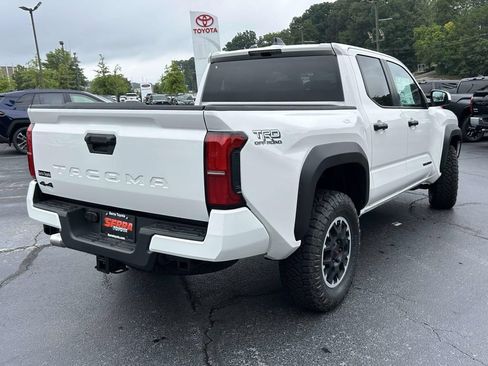 New 2026 Toyota Tacoma TRD Off-Road AWD/4WD image 3