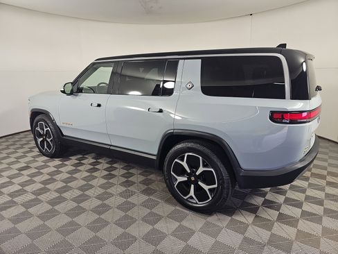 Used 2023 Rivian R1S Adventure image 3
