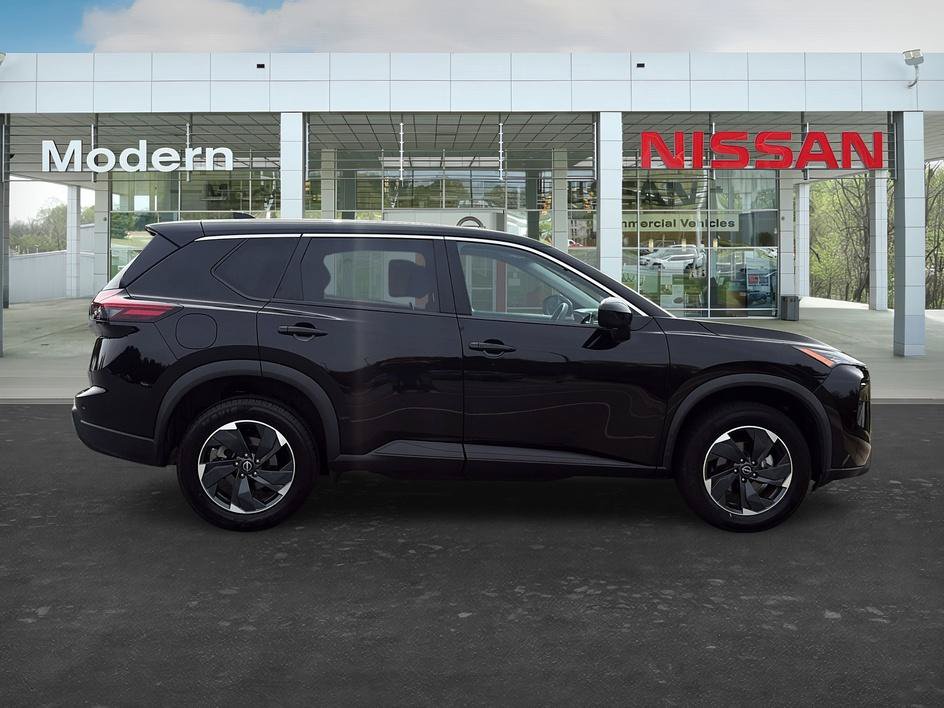 Certified 2024 Nissan Rogue SV AWD/4WD image 6