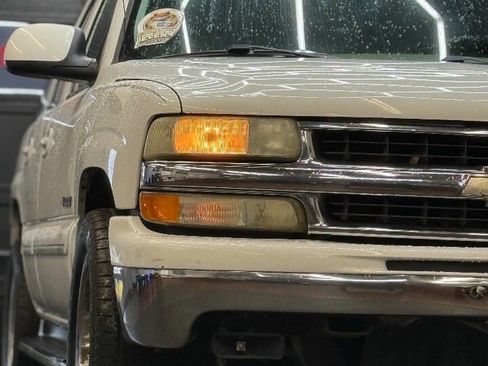 Used 2003 Chevrolet Tahoe LT image 3