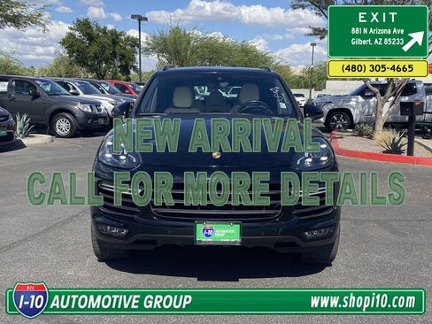 Used 2016 Porsche Cayenne Turbo AWD/4WD image 2