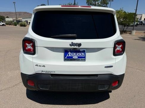 Used 2016 Jeep Renegade Latitude AWD/4WD image 7