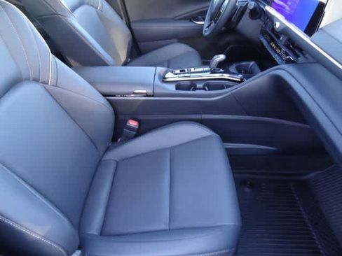 Used 2025 Toyota Crown Signia AWD/4WD image 14