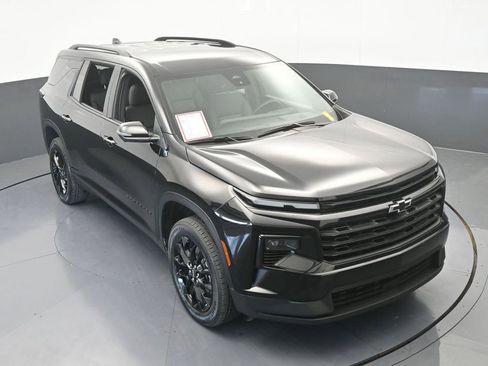 Used 2025 Chevrolet Traverse LT w/ Midnight/Sport Edition image 64