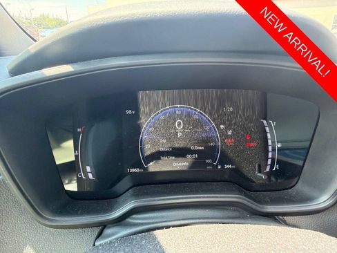 Certified 2025 Toyota Corolla SE w/ SE Premium Package FWD image 9