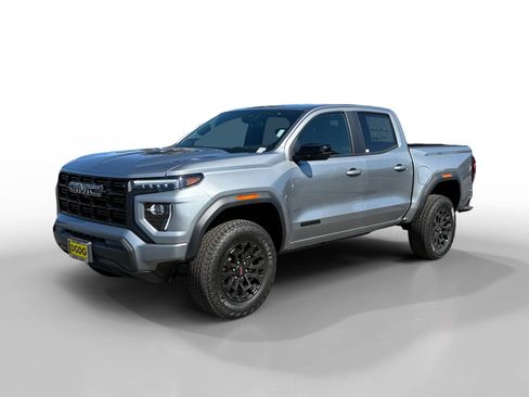 New 2026 GMC Canyon Elevation w/ LPO, Black Badging Package RWD image 1