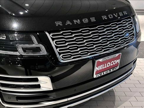 Used 2021 Land Rover Range Rover SV Autobiography Dynamic image 26