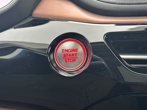 Certified 2025 Acura MDX SH-AWD w/ Technology Package image 22