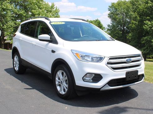 Used 2018 Ford Escape SE AWD/4WD image 1