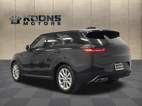 Used 2025 Land Rover Range Rover Sport SE image 6