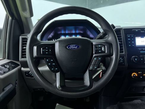 Used 2022 Ford F250 XL w/ Power Equipment Group AWD/4WD image 19