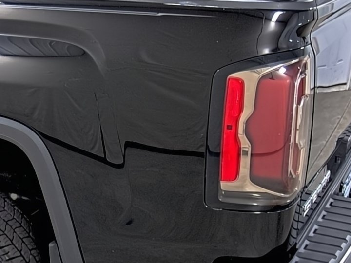Used 2017 GMC Sierra 1500 SLT w/ SLT Premium Package AWD/4WD image 10