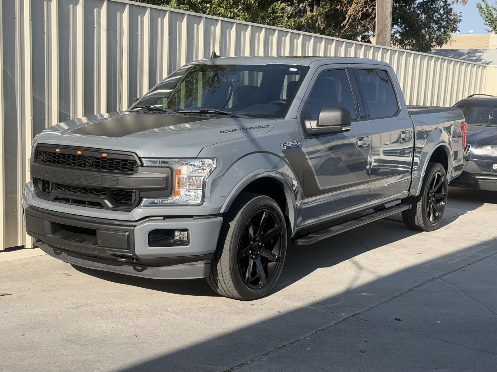 Used 2019 Ford F150 XLT w/ Equipment Group 302A Luxury AWD/4WD image 9