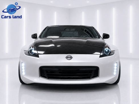 Used 2020 Nissan 370Z Coupe RWD image 6