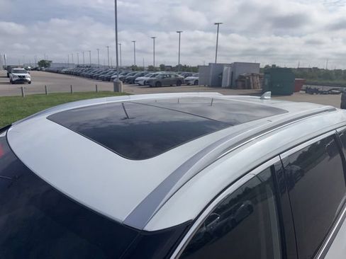 Used 2023 Nissan Rogue SL w/ SL Premium Package FWD image 16