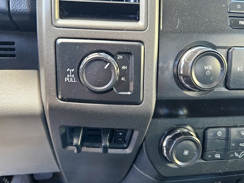Used 2019 Ford F250 XL w/ Power Equipment Group AWD/4WD image 19