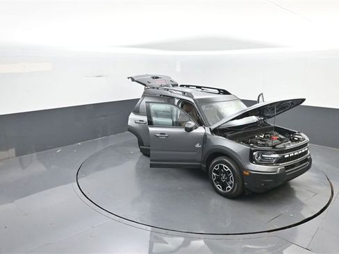 New 2025 Ford Bronco Sport Outer Banks w/ Outer Banks Tech Package+ image 38