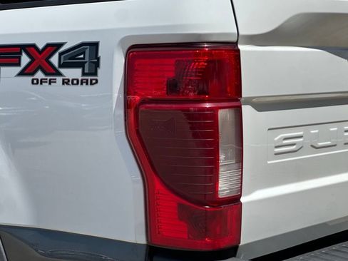 Used 2022 Ford F250 Lariat w/ Lariat Value Package AWD/4WD image 28