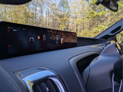 New 2025 Ford Expedition Platinum w/ Stealth Performance Package image 15