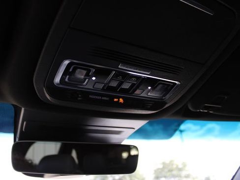 Used 2024 Lincoln Nautilus Premier w/ Equipment Group 102A AWD/4WD image 17