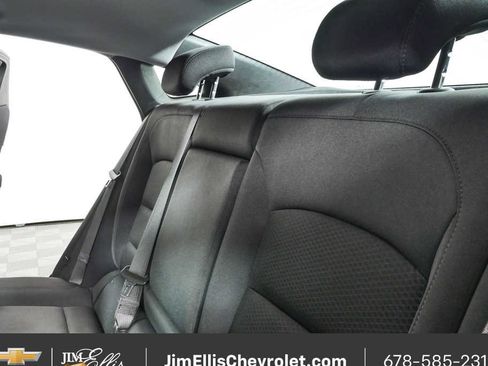 Used 2025 Chevrolet Malibu LT FWD image 19