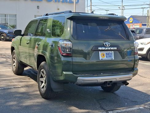 Used 2022 Toyota 4Runner TRD Off-Road Premium AWD/4WD image 3