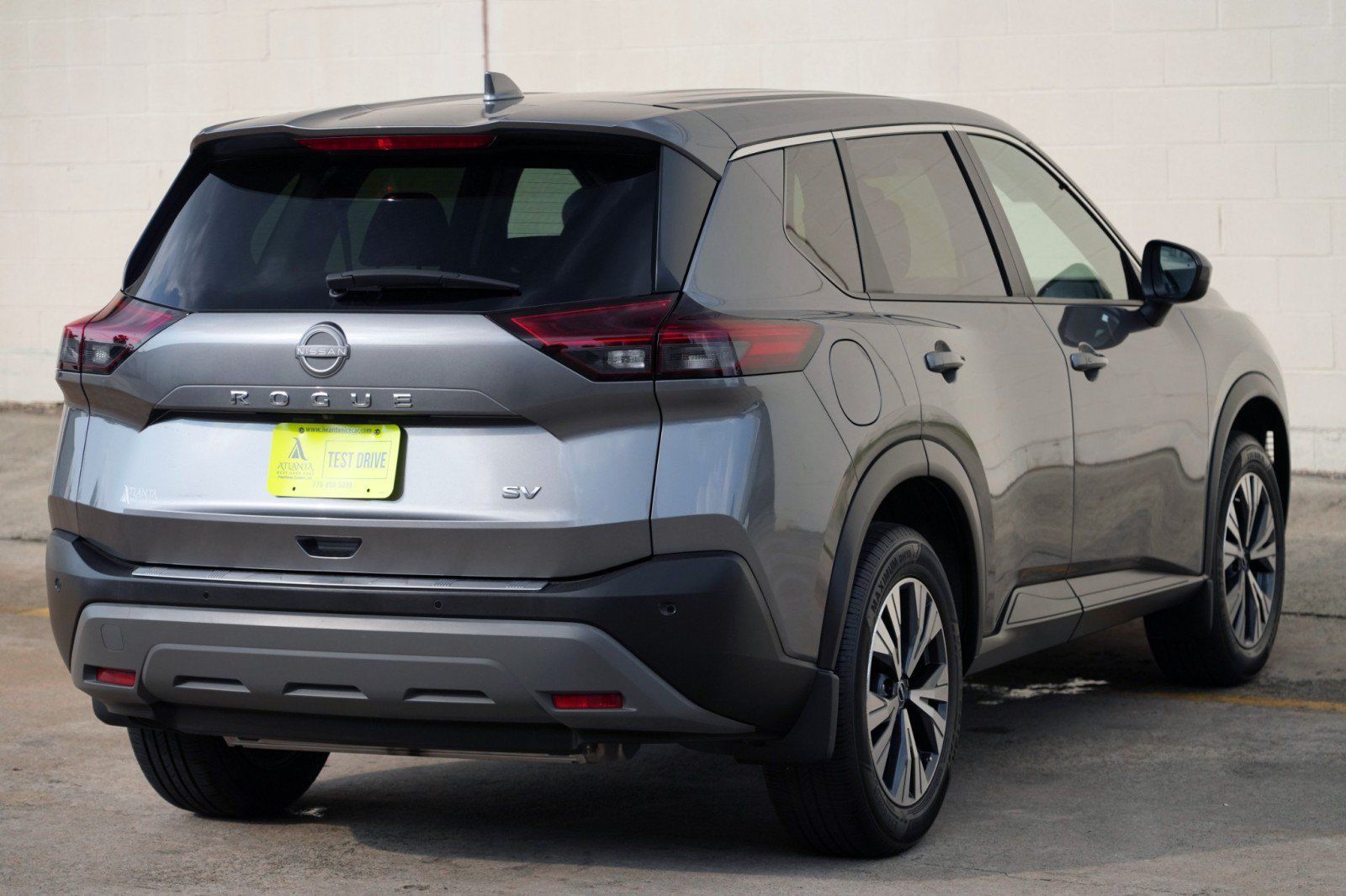 Used 2023 Nissan Rogue SV FWD image 42