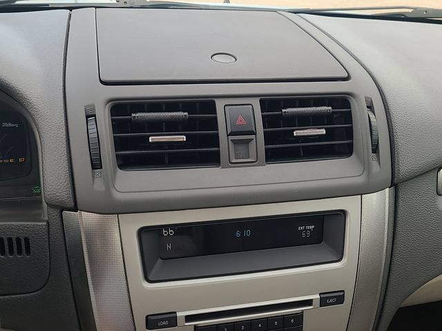 Used 2011 Ford Fusion Hybrid FWD image 19