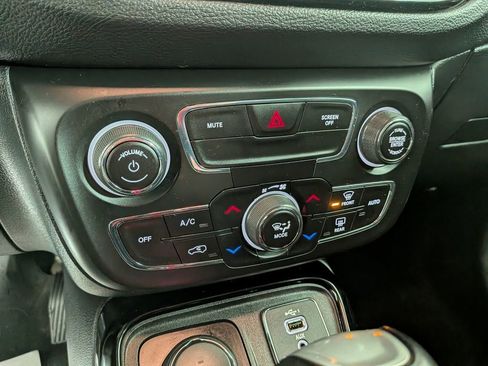 Used 2019 Jeep Compass Altitude image 26