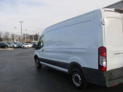 Used 2018 Ford Transit 250 148 Medium Roof RWD image 39