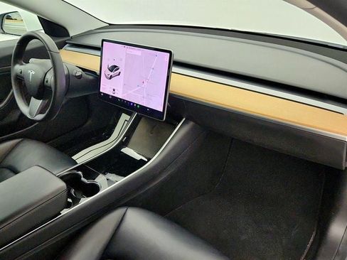 Used 2020 Tesla Model 3 Standard Range Plus RWD image 29
