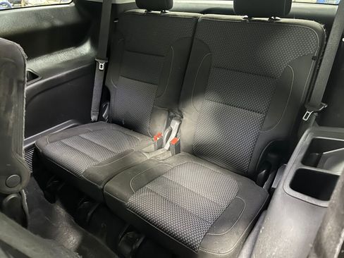 Used 2020 GMC Acadia SLE w/ Driver Convenience Package image 7