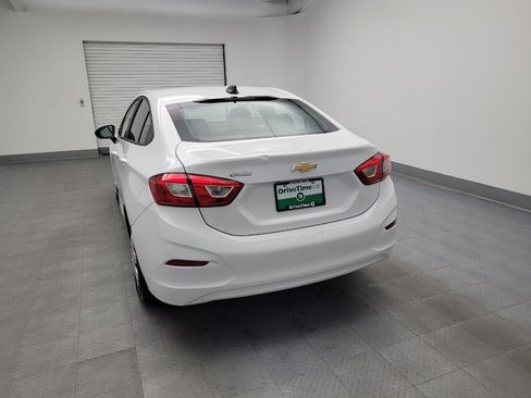Used 2018 Chevrolet Cruze LS image 6