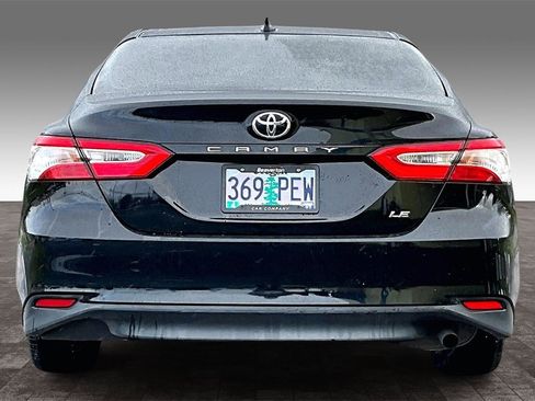 Used 2019 Toyota Camry LE image 6